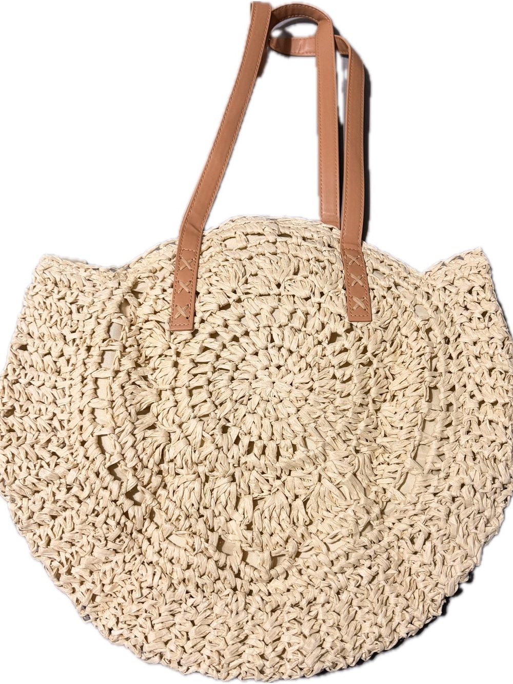 NEW Woven Round Straw Tote Bag with Tan Handles - Picture 2 of 4